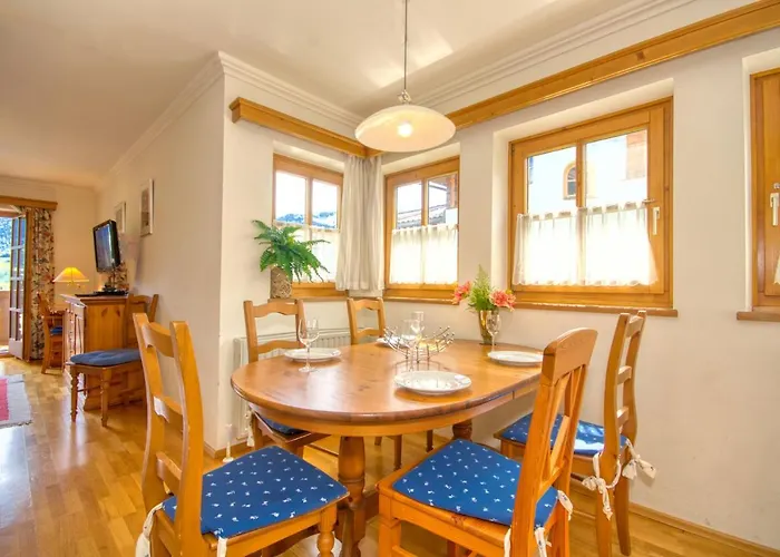 Select 4 - By Alpen アパート *